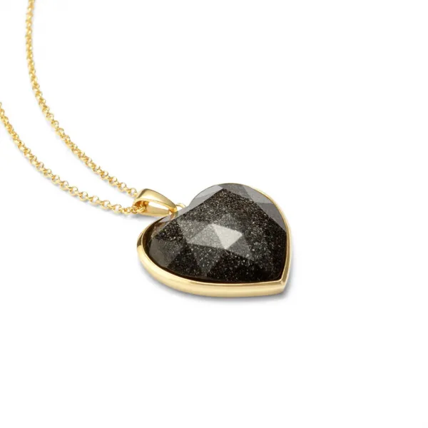 gioiello personalizzato per animali domestici byebau con cuore bombato a diamante da 25mm in argento 925, color oro 18 carati. Dettaglio della pietra artigianale